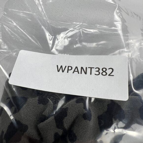 Athleta Stash Pocket 7/8 Tight II Leopard Print Leggings Gray Black Size S - Picture 9 of 10